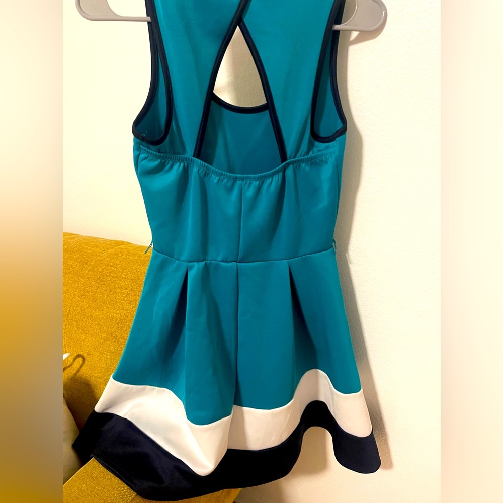 Dress - Picture 3 of 4